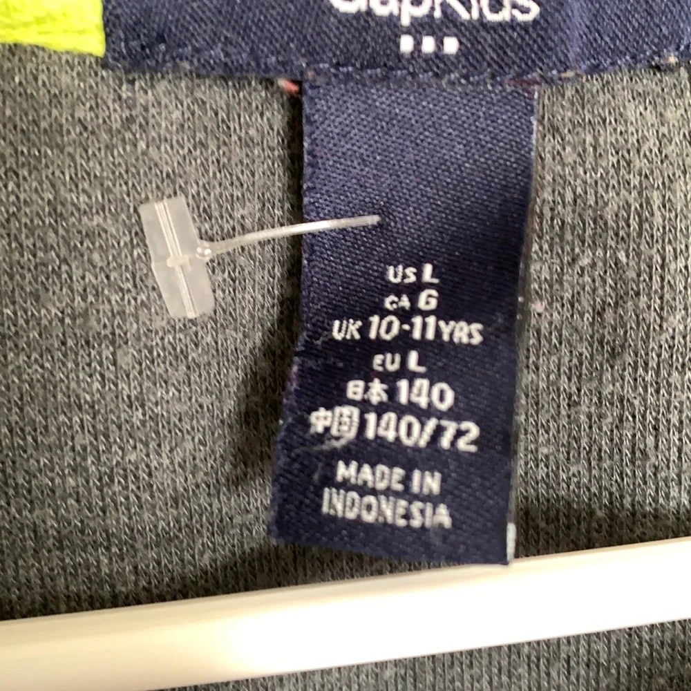 Gap Kids Sweater sz 10/11 pre owned